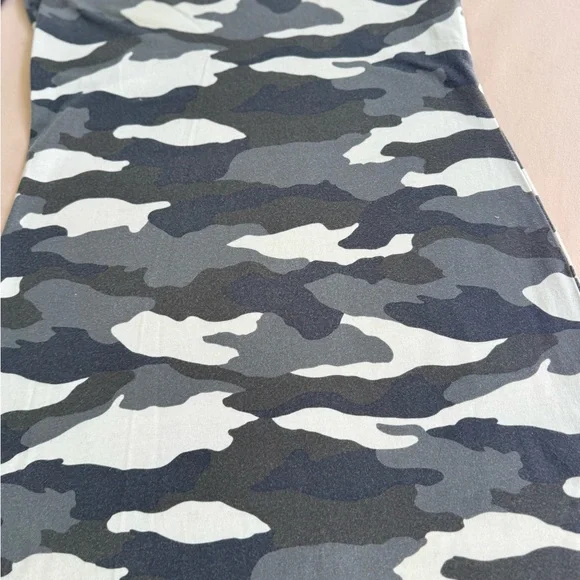 H&M Camouflage Dress - Picture 3 of 8